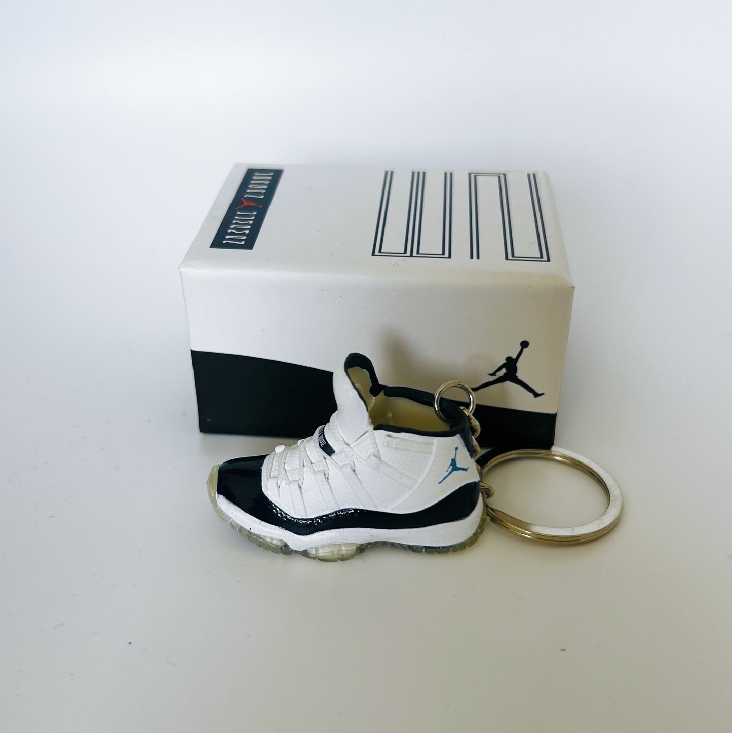 Jordan 11 Retro OG Keychain